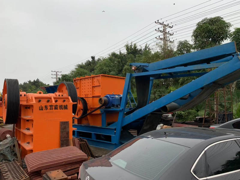 半移动榴莲APP视频下载站 半移动榴莲APP视频下载站